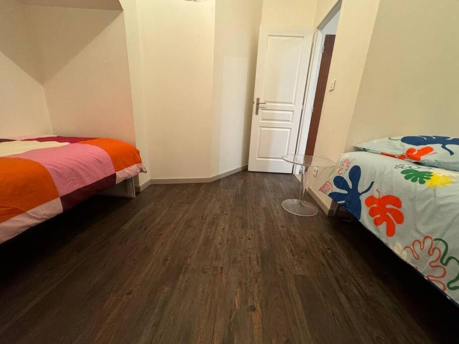 Christelle Apartment Ромили-сюр-Сен Екстериор снимка