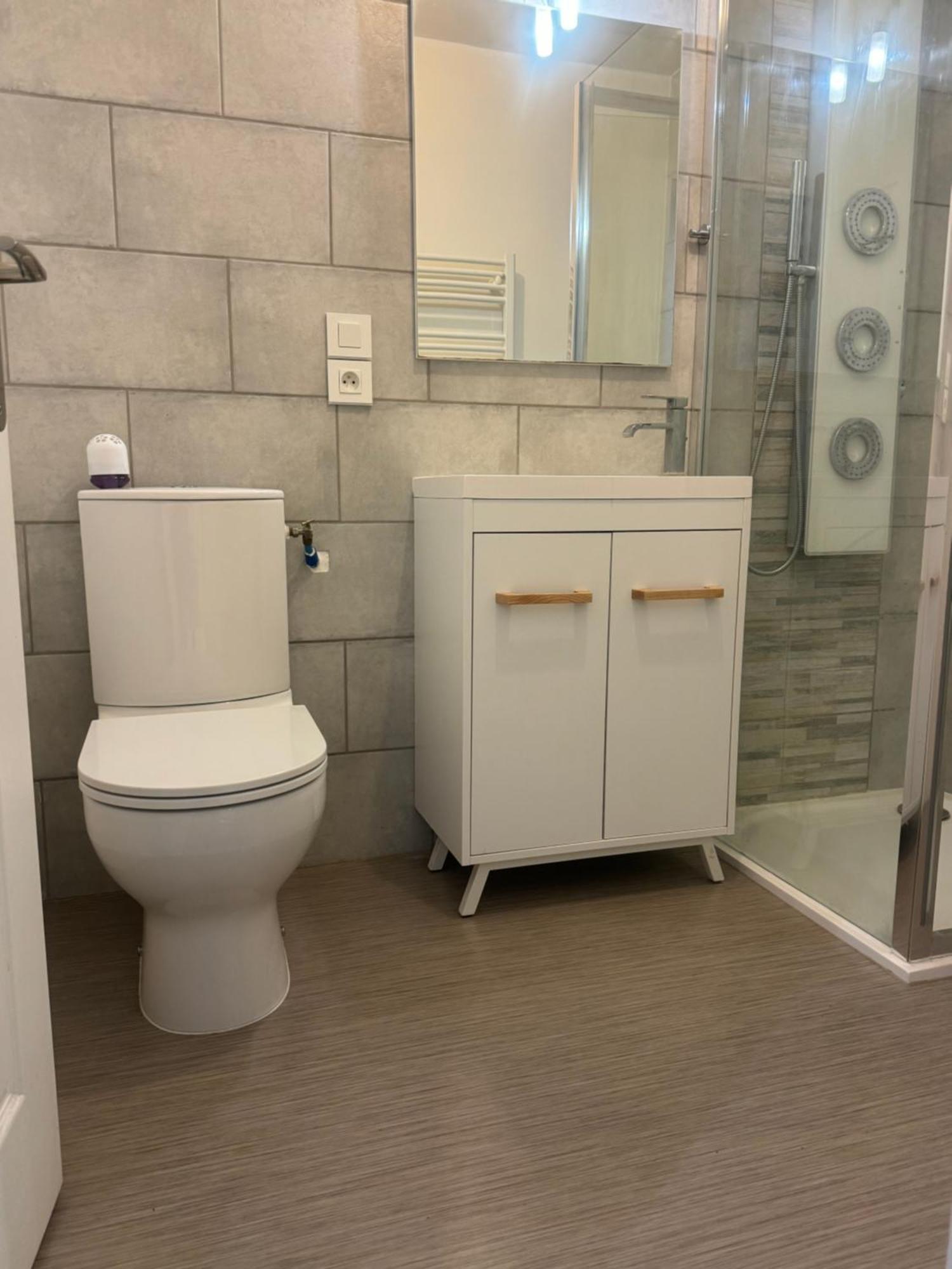 Christelle Apartment Ромили-сюр-Сен Екстериор снимка